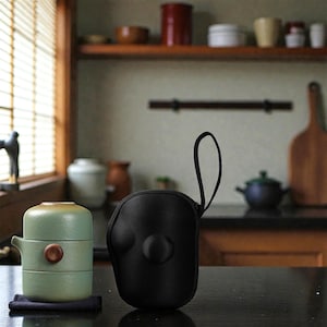 Handgefertigtes Japanisches Tee Set: Minimalistische Zen Kung Fu Teekanne