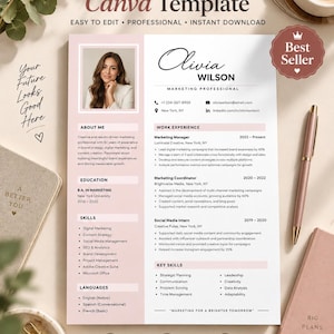 Peut inclure: Un modèle de CV modifiable avec un schéma de couleurs rose pâle et blanc, un espace réservé pour une photo professionnelle, des sections pour l'expérience, l'éducation et les compétences, et le texte Olivia Wilson Marketing Professional.