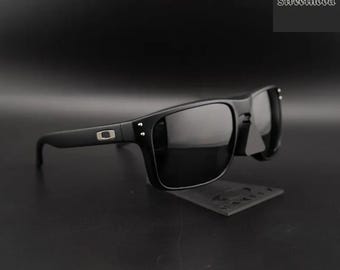 Oakley Holbrook Polarized Matte Black Sunglasses – Silver Logo