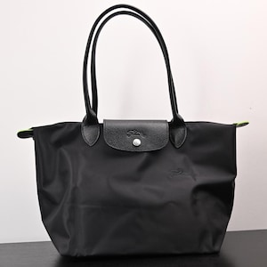 Borsa tote in nylon nero Longchamp, grande, leggera, pieghevole, con finiture in pelle, da portare tutti i giorni