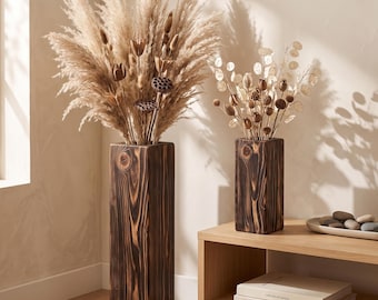Handgefertigte Vase aus Massivholz, rustikale Bodenvase aus Holz, hoher Halter für Trockenblumen