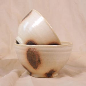 Pair of Café au Lait French Style Ceramic Coffee Bowls Set of 2 Vintage Handmade Studio Pottery Cottage Farmhouse Country Kitchen R.628