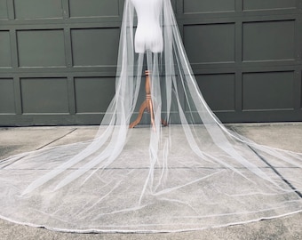 Crystal Cathedral Beaded Wedding Veil with Rhinestones Crystal Trimmed Veil Bridal Veil 1 Layer Long Veil with Sparkle Edge Light Ivory Veil