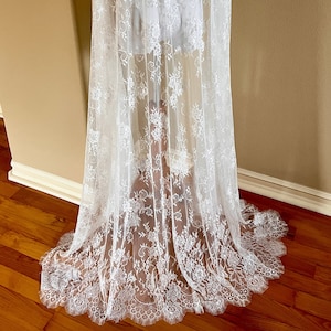 Ivory All Chantilly Lace Wedding Cape for Dresses 58&#39;&#39; Floor Length Vintage Eyelash Bridal Cloak Sleeveless Shrug Wrap Long Bridal Accessory