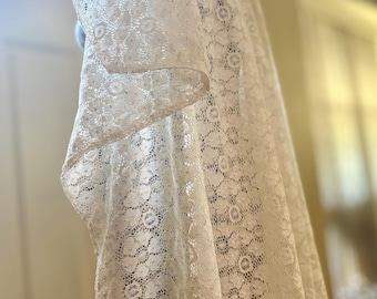 Dark Ivory Cotton Crochet Sunflower Lace Mantilla Wedding Veil – Fingertip Length Bridal Veil 48''