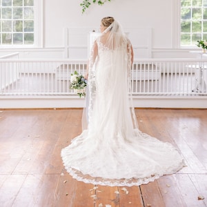 Fully Trimmed French Lace Chapel Length Bridal Veil, Ivory Veil 90&#39;&#39;, Wide Circle Cut Long Wedding Veil, Cathedral Veil, Single Layer Veil