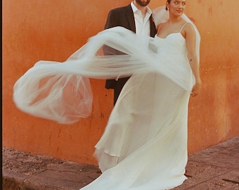 Soft Tulle Wedding Veil' extra wide, One Layer Long Bridal Veil