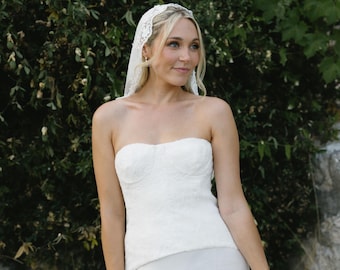 Light Ivory Mantilla Lace Wedding Veil, Knee Length Cotton Lace Bridal Veil 1 Layer