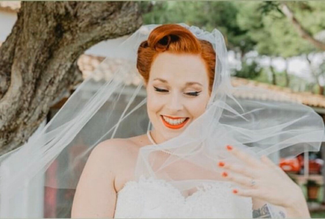 Vintage 1950s elbow length Beaufont Two-Tier white Lace Edge Bridal Veil 2 Tier Short Veil 1950s Bridal Veil Elbow Length Wedding  main image 2