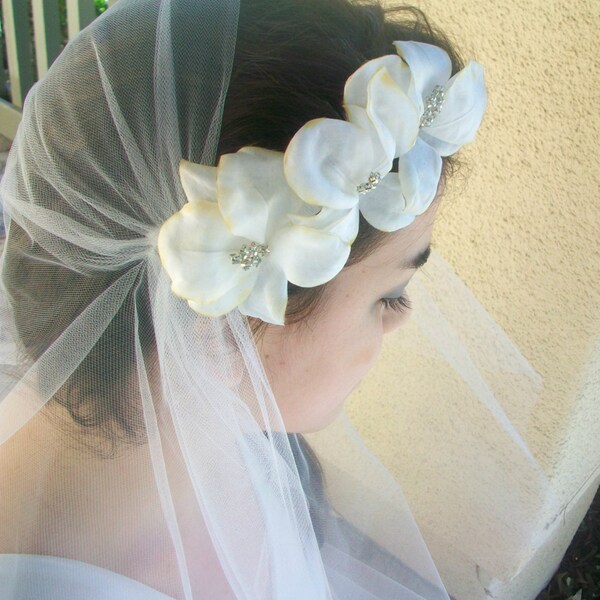 Fingertip Wedding Veil Fingertip, Diamond White Juliet Cap Veil Flower Hair Comb -Fingertip Length Veil Wedding Veil Ivory, Bridal Hairpiece