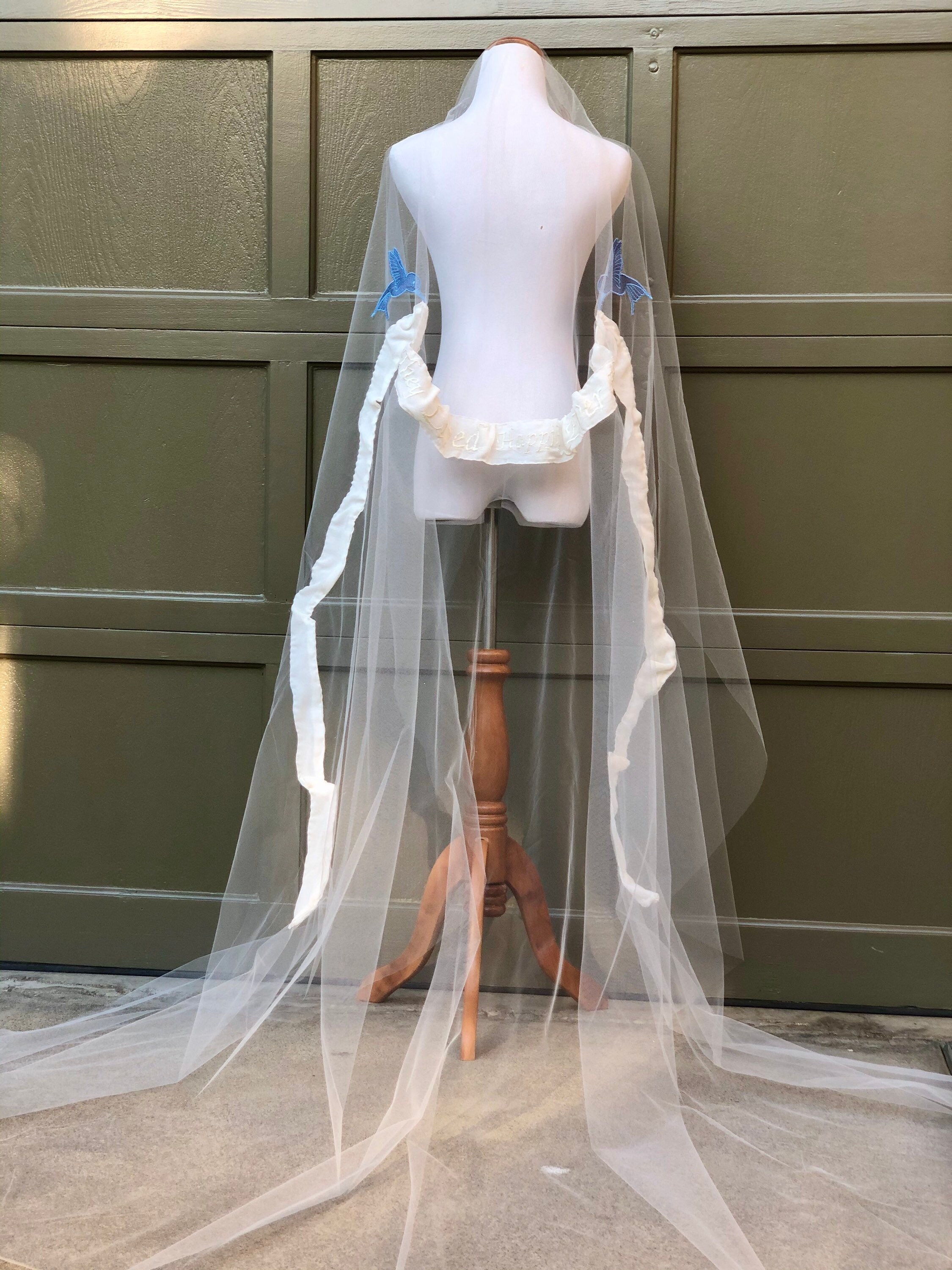 Disney Cinderella Wedding Veil, “and They Lived Happily Ever  display picture 2