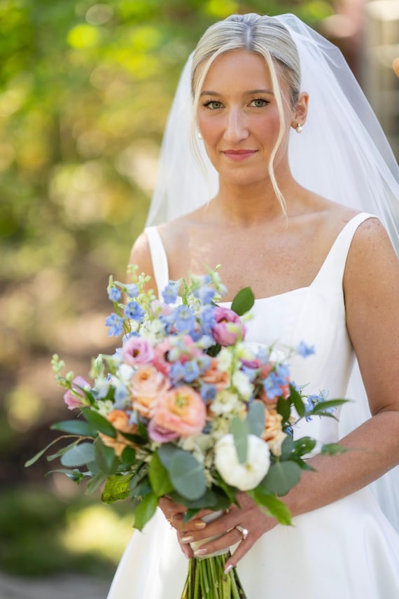 Puffy 2 Tier Cathedral Length Wedding Veil With Blusher  display picture 2