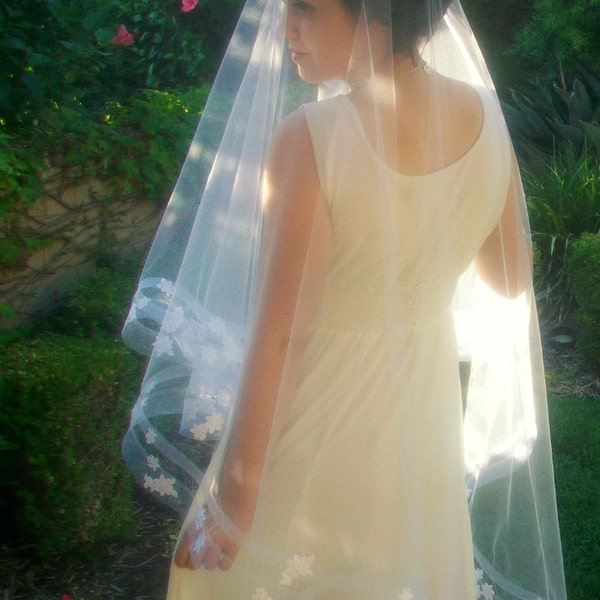 Horsehair Wedding Veil, Lace Bridal Veil -Horsehair Veil, Drop Veil -White Wedding Veil -Horsehair Ribbon Veil with Blusher Fingertip Waltz