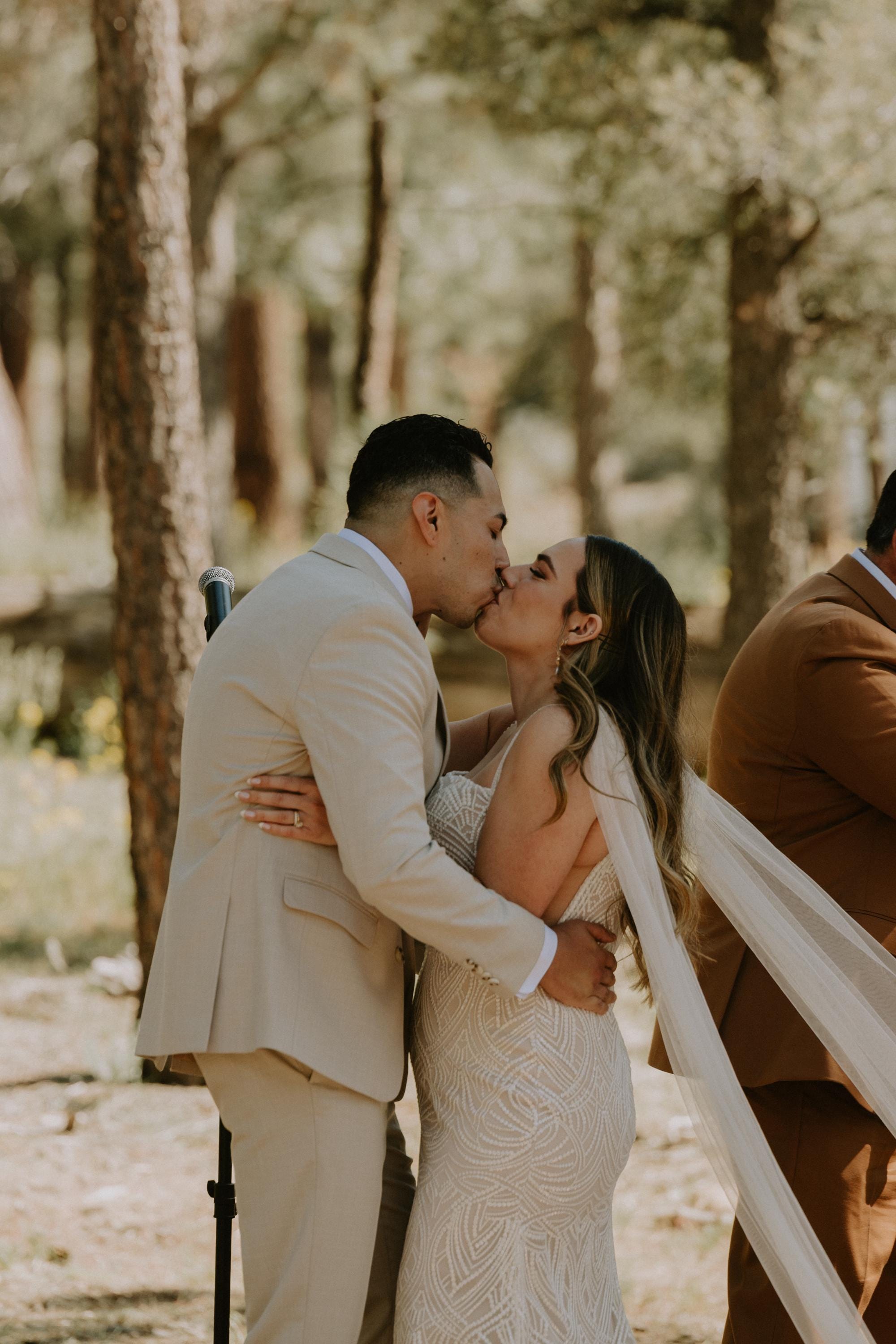 Capa nupcial blanca o marfil con alas de tul desmontables para hombros,  velo largo catedral, cola alternativa para vestido. - Etsy México, image size:2000x3000