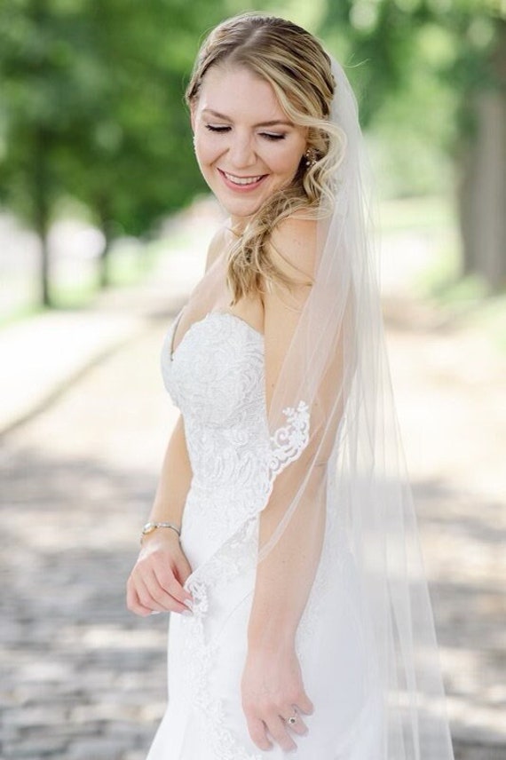 Fingertip Wedding Veil with Lace, Mid Length