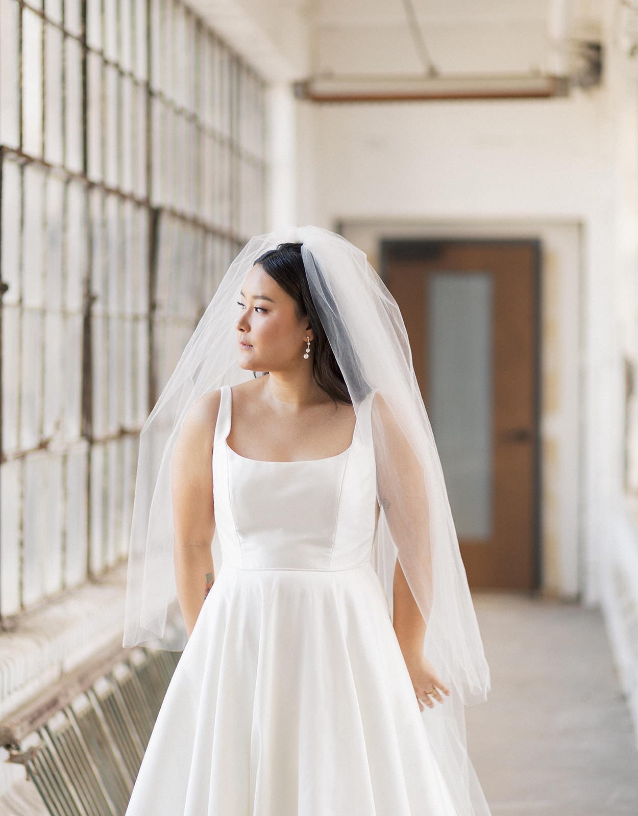 One Blushing Bride Extra Long Royal Wedding Veil, Single Tier Raw Edge Bridal Veil Light Ivory / Cathedral 108