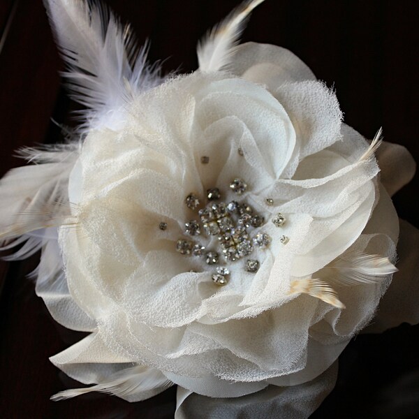 Flower Hairpiece Lace Cap Veil Wedding Headpiece Hair Comb Boho Unconventional Wedding Veil Side Veil Ivory Veil Fingertip Veil Art Deco