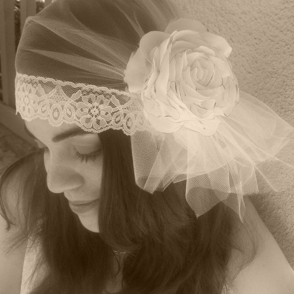 Bohemian Veil, Lace Bridal Cap Veil, Off White Juliet Lace Cap, Flower Hair Clip, Wedding Cap, Lace Wedding Headpiece, Wedding Veil Cap SALE