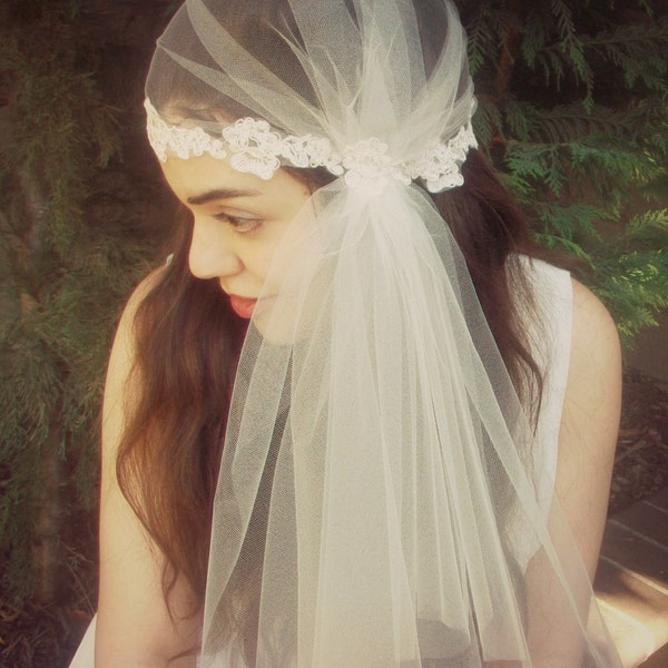 Lace Bridal Cap Veil, Fingertip Juliet Bridal Cap, French Alencon Lace Wedding Headpiece, Ivory Weding Veil, Bohemian Veil, Art Deco Veil