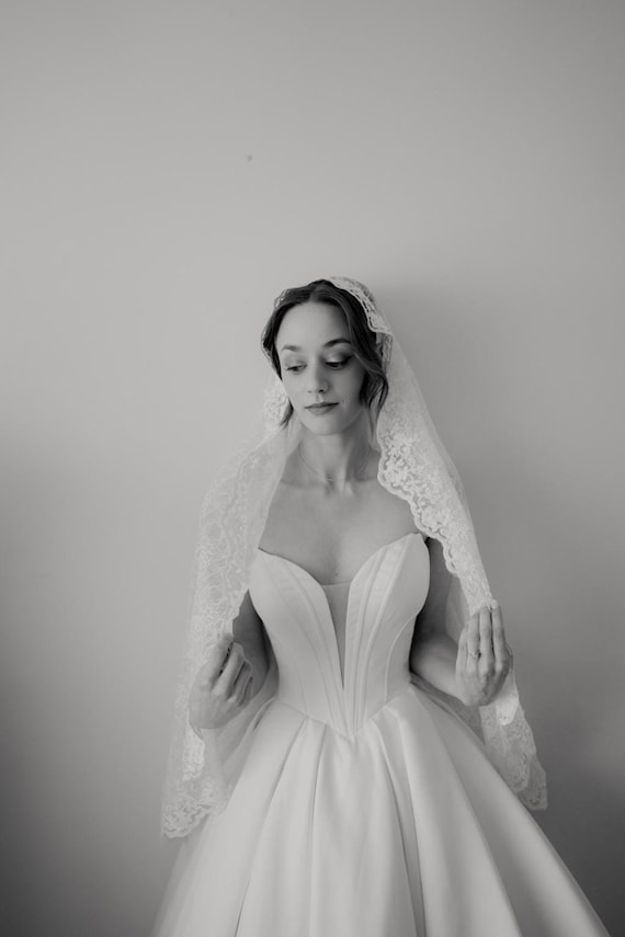 Velo da sposa romantico in pizzo mantilla, velo da sposa spagnolo