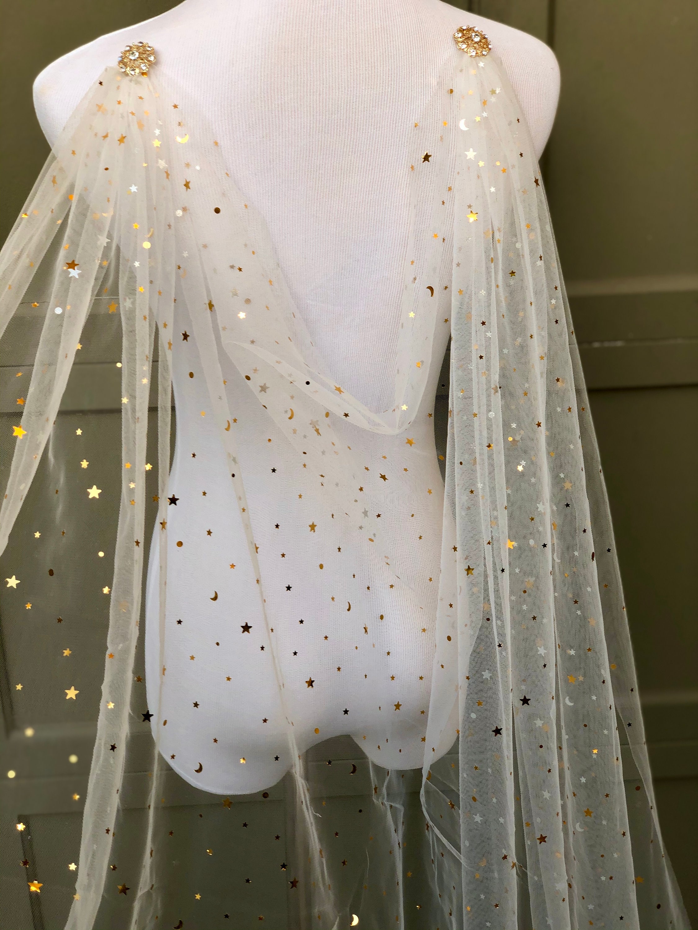 Star and Moon Celestial Wedding Cape Veil, Sparkly Draped Cape Gold Bridal Cape Silver Cape with Beaded Pins Chapel Length Long Cape Wrap