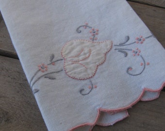 4 Embroidered and Appliqued Tea Towels, Guest Bath Towels Placemats, Floral Kitchen Linens, MyVintageTable