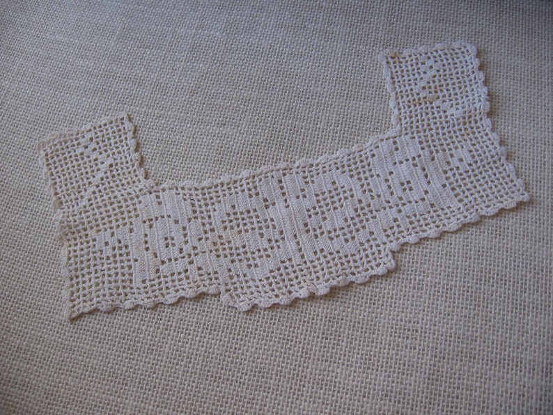 Off White Collar Bodice Insert Detachable Collar Vintage Collar Sewing Trim Dress Trim Bow and Flowers
