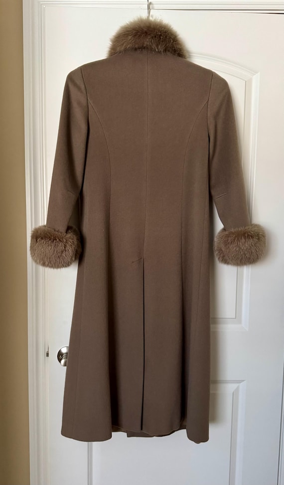 Vintage Albert Nipon Taupe Wool Coat with Fox Fur… - image 2