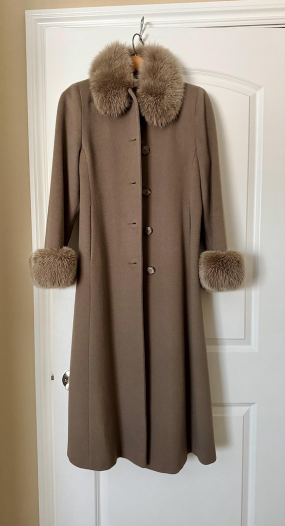 Vintage Albert Nipon Taupe Wool Coat with Fox Fur… - image 3