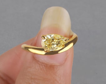 Anillo de compromiso solitario de oro amarillo pera cultivado en laboratorio de 1 quilate, anillo grueso para dedo meñique para ella, anillo de novia moderno y único, regalo de promesa de boda.