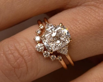 Elongated Cushion Diamond Ring Set Three Stone Bridal Ring Set Lab Grown Diamond Engagement Ring Set Solid Gold 14K Wedding Band for Women