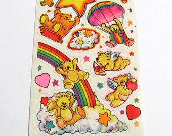 Teddys im Weltraum Seltener Vintage Illuminations Aufkleberbogen - 1983 Astronaut Teddy Bär Amor Engel Mond Regenbogen Fallschirmspringen Wolke Stern Herz