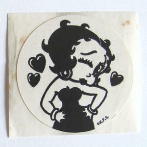 Sticker Betty Boop rare vintage sexy KFS - Scrapbook rétro des années 80 Lisa Frank Pin Up coeur amour baiser clin d&#39;oeil dessin animé