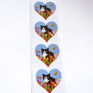 Mrs Grossman Beautiful Tuxedo Cat Hearts Sticker Strip - Papillon gaufré doré Papillons fleurs Kitty Kitten Cats Love Heart Scrapbooking