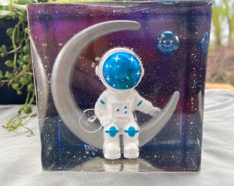 Handmade Astronaut Moon Resin Decor – Cosmic Galaxy Shelf Art Block