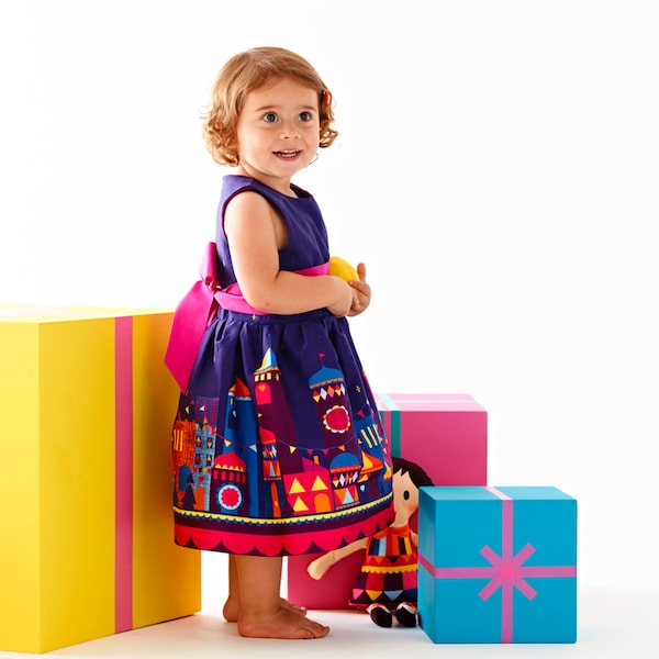 Vestido de fiesta para niña: Estampado de cuento de hadas de noche estrellada, lazo fucsia