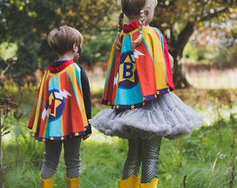 Ensemble cape et masque de super-héros personnalisés, super garçon, super fille, cadeau super-héros, cape de fête, ajout de poignets électriques