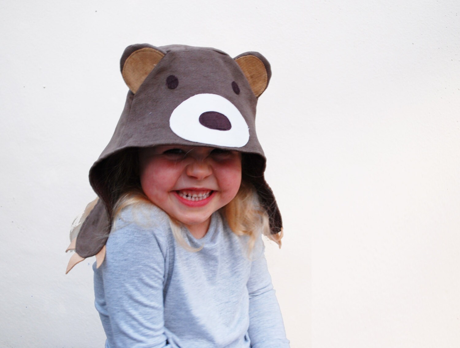 Bear hat. Головной убор для мышонка. Шляпка для мышонка. Шляпный мышь. Куртка Единорог детская.