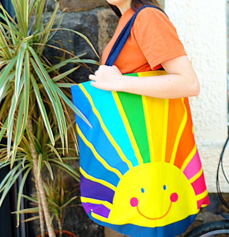 Oversized bag holdall , happy face, sunrise, rainbow of hope , spectrum print. image 6