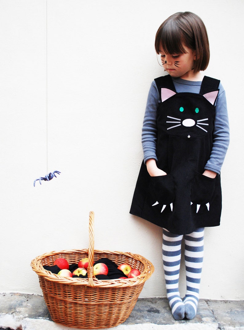 Girls dress black cat Halloween pinafore dress costume image 3