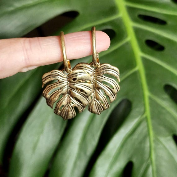 Monstera Gold Dangle Earrings - image 3