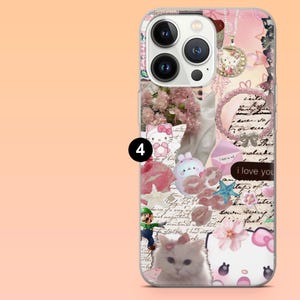 Puede incluir: Funda de tel&eacute;fono transparente con un dise&ntilde;o de collage. Presenta flores rosas, Hello Kitty, un gato blanco y las palabras "i love you". La funda tiene una variedad de elementos decorativos.