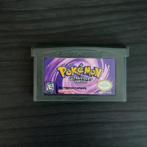 Pokémon Ultra Violeta Nintendo Game Boy Advance