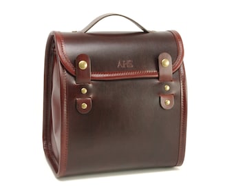 Executive Leather Lunch Bag with Waterproof Lining and Optional Insulation