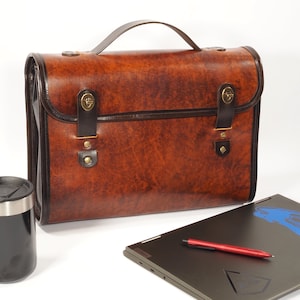 Sac messager moyen en cuir