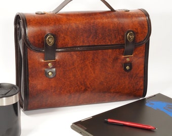 Medium Leather Messenger Briefcase