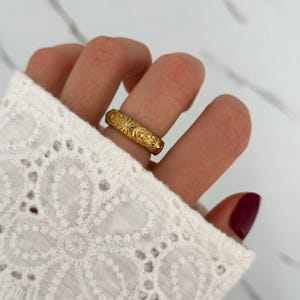 Vintageinspirerad guldastrologi minimalistisk ring för kvinnor i rostfritt stål + presentpåse