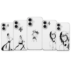 Op de afbeelding: Witte telefoonhoesjes met zwart-wit anime-karakterillustraties. Elk hoesje heeft een ander karakterontwerp, met het nummer "4" bovenaan afgedrukt. De hoesjes zijn in een rij gerangschikt en tonen verschillende poses en stijlen.
