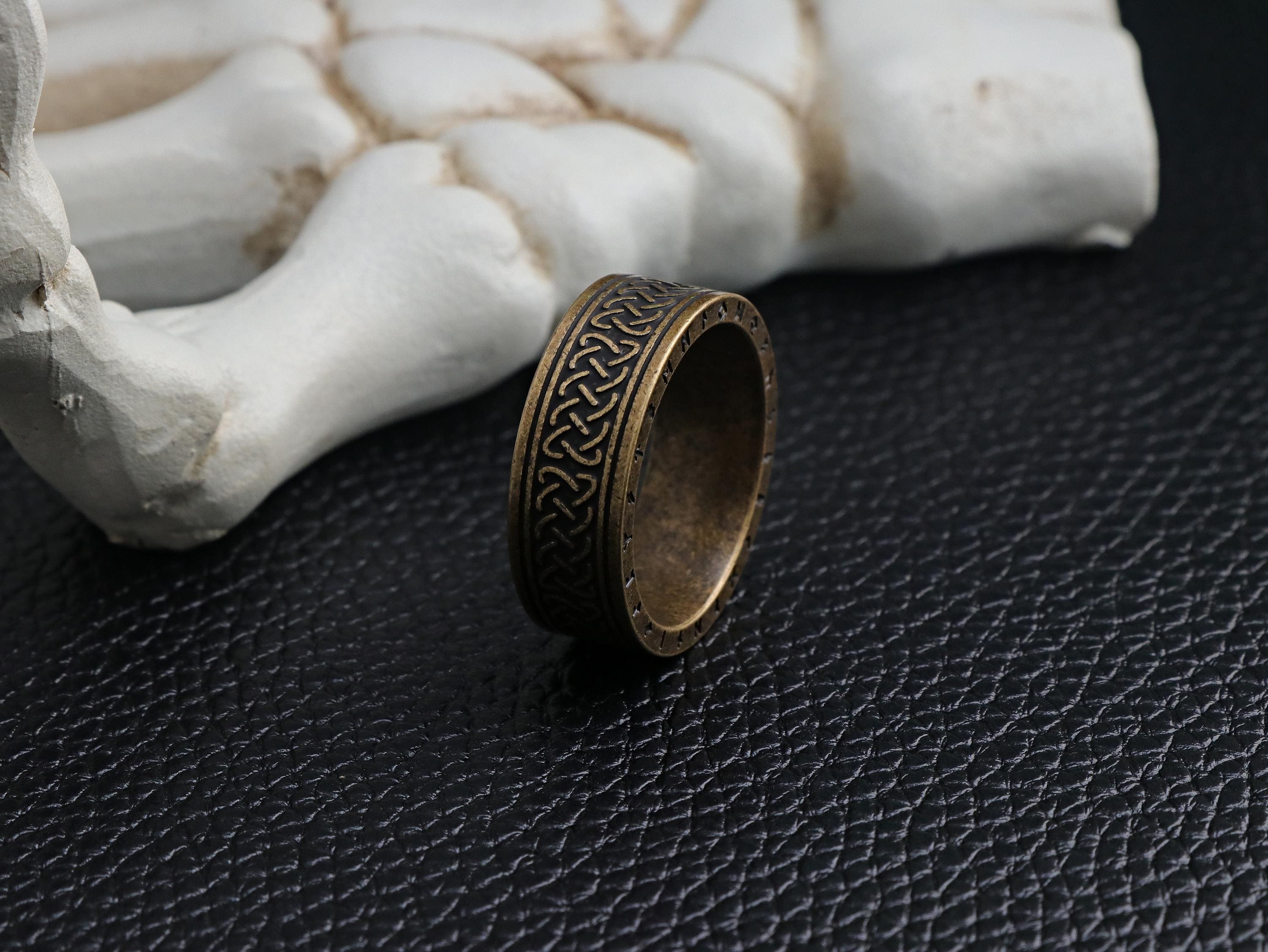 ブロンズ製シンプルリング Bronze ring - Etsy 日本