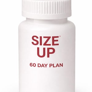 Peut inclure: Une bouteille en plastique blanche avec un couvercle blanc. La bouteille porte les mots "SIZE UP" en lettres rouges, avec "60 DAY PLAN" imprimé en dessous. La bouteille est probablement destinée à des suppléments ou des vitamines.